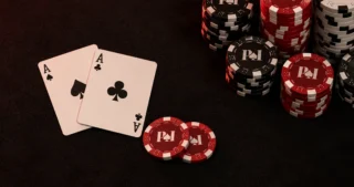 Trzy skrajności, które utrudniają pokerzystom przejście na wyższe stawki