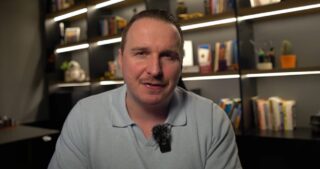 bencb789, ubiegłoroczny mistrz WSOP Online Main Event, wygrał $1,500 Millionaire Maker (5 518 wpisowych) za $1 366 929 i WSOP Super Pass.
