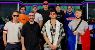 W Main Evencie WSOP 2026 pozostało dziewięciu graczy. Liderem jest 22-letni Lucas Jumalon – jeśli wygra, zostanie pierwszym mistrzem urodzonym w XXI wieku.